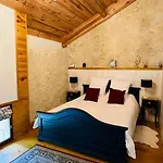 Barn At La Vieille Grange, With Pool In The Dordogne 3 Star