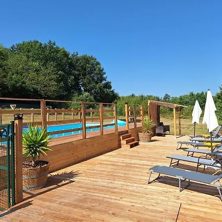 La Vieille Grange, With Pool In The Dordogne