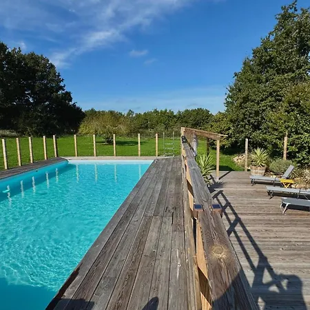 Apartment Barn At La Vieille Grange, With Pool In The Dordogne 3 Star
