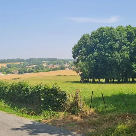 Barn At La Vieille Grange, With Pool In The Dordogne 3 Star Apartment
