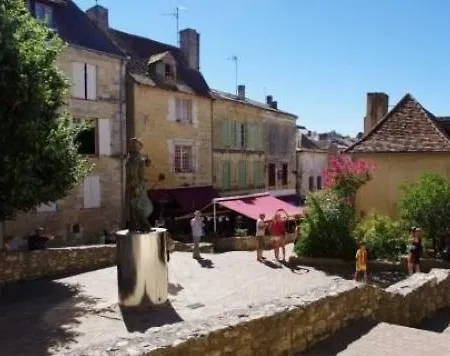 Barn At La Vieille Grange, With Pool In The Dordogne 3 Star Apartment *